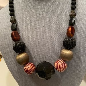 VINTAGE NECKLACE